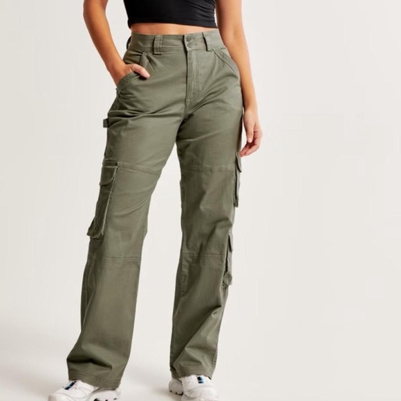 Abercrombie & Fitch Women's Khaki and Green Trousers - Picture 1 of 6